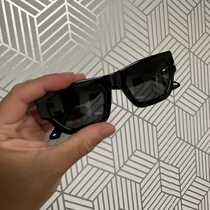 Vehla Finn sunglasses